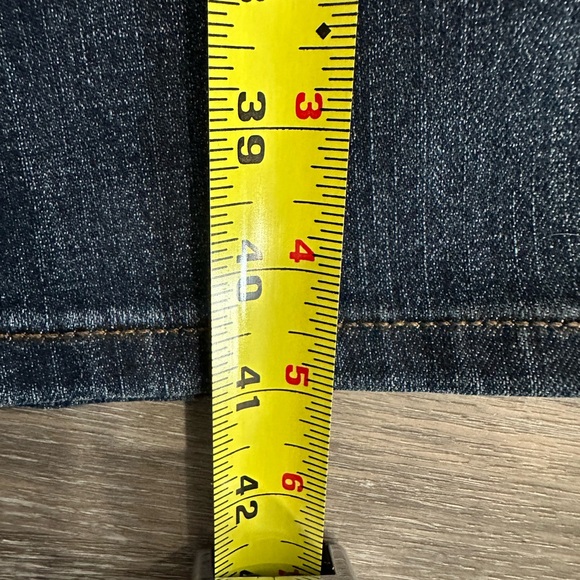 Women’s Lee Relaxed Fit Straight Leg Mid Rise Jeans, Size 8 Medium. - Picture 13 of 15